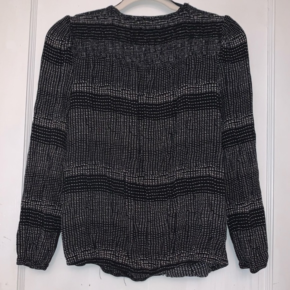 Knox Rose Black and White V-Neck Long Sleeve Lightweight Blouse - Picture 4 of 7